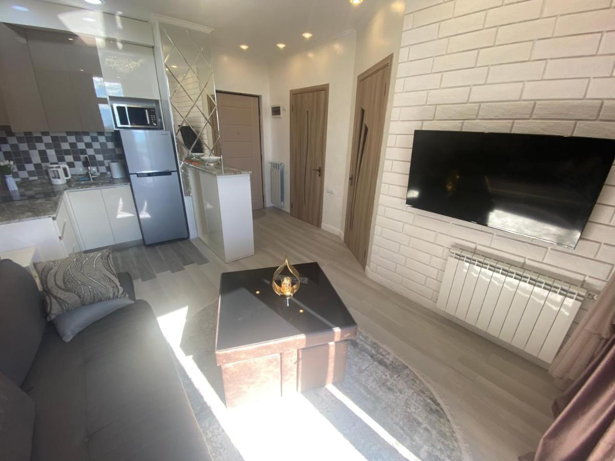 Jasmine Apartment In New Bulvar Batum Dış mekan fotoğraf